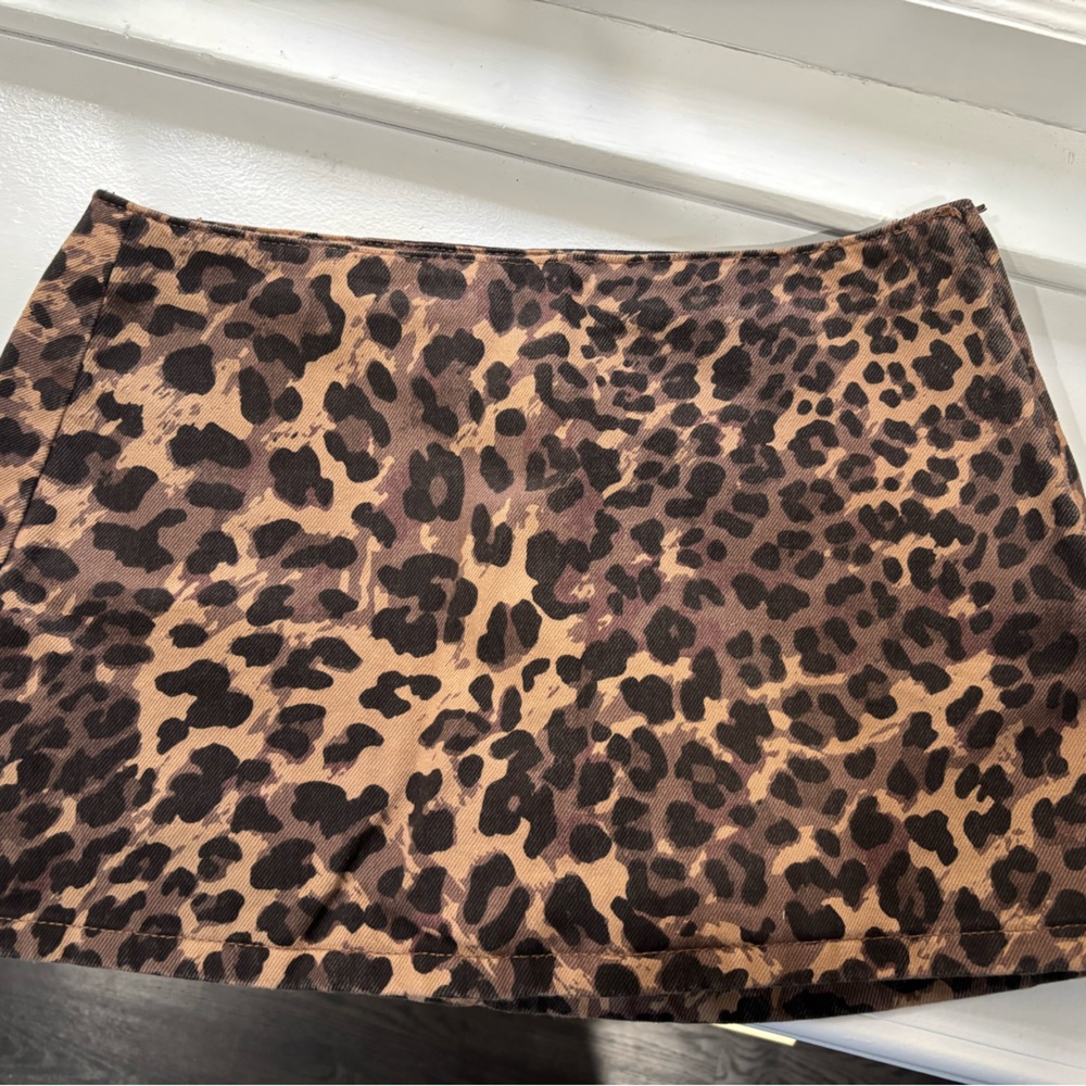 New Abercrombie & Fitch Animal Print Skirt